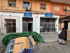 Alquiler de local comercial en calle Jurats 31 de Valencia-Vista exterior